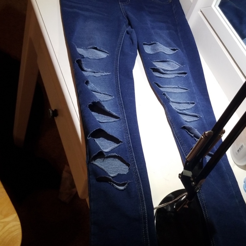 Ripped jeggings